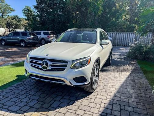 2017 Mercedes-Benz GLC 300 Base