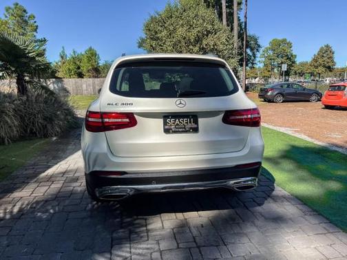 2017 Mercedes-Benz GLC 300 Base