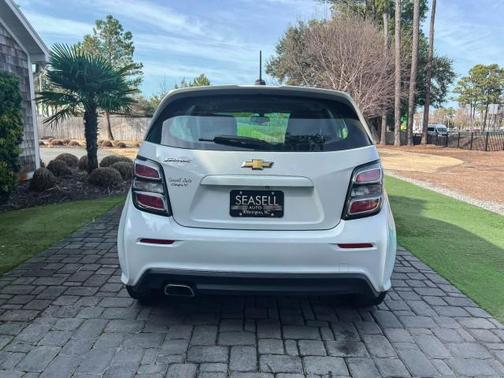 2017 Chevrolet Sonic LT