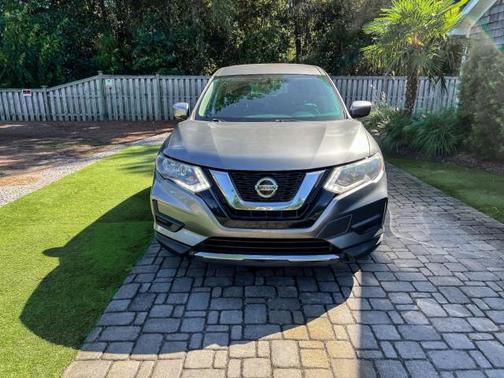 Gun Metallic 2018 Nissan Rogue S