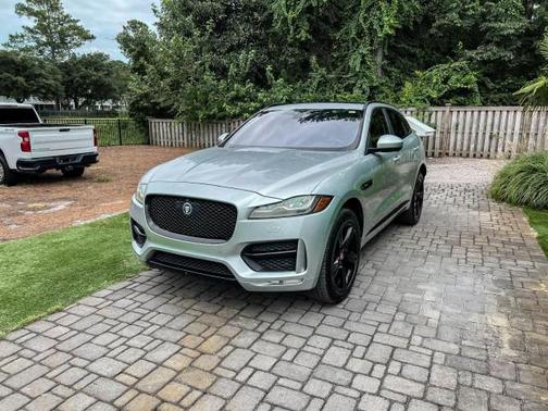 2017 Jaguar F-PACE 35t R-Sport