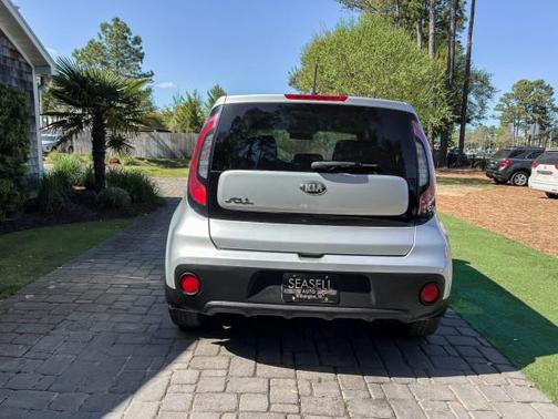 2018 Kia Soul Base