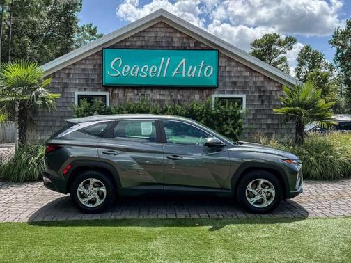 2022 Hyundai TUCSON SE