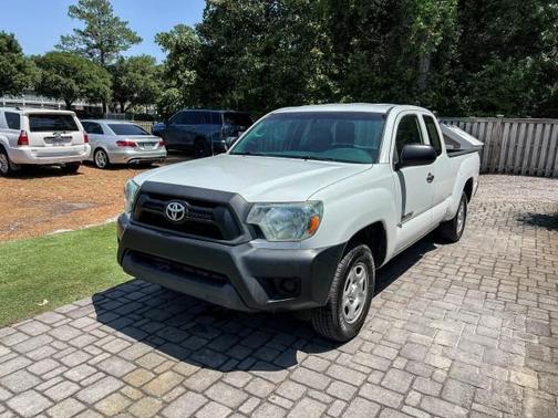 Super White 2015 Toyota Tacoma Base