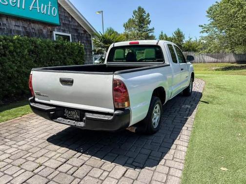 Super White 2015 Toyota Tacoma Base