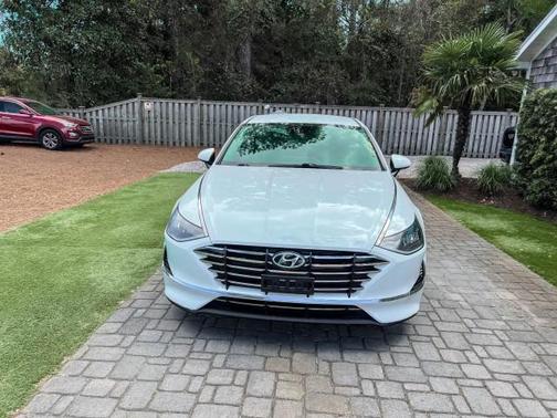 Quartz White 2021 Hyundai SONATA SE