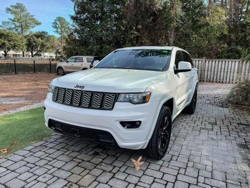 2020 Jeep Grand Cherokee Altitude