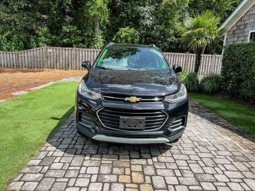 Mosaic Black Metallic 2018 Chevrolet Trax LT