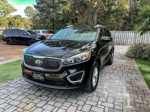 2018 Kia Sorento LX