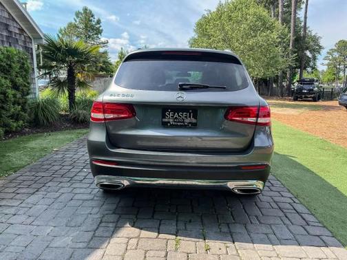 Selenite Grey Metallic 2016 Mercedes-Benz GLC 300 Base