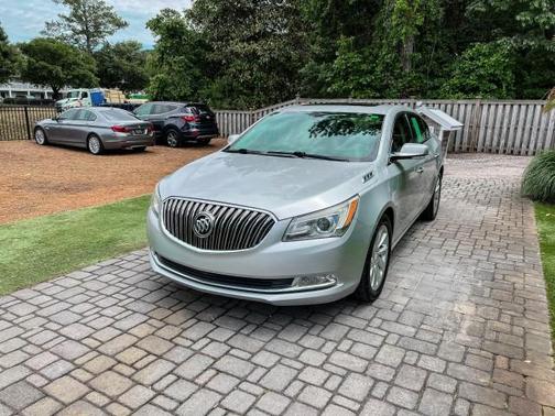 Quicksilver Metallic 2016 Buick LaCrosse Leather