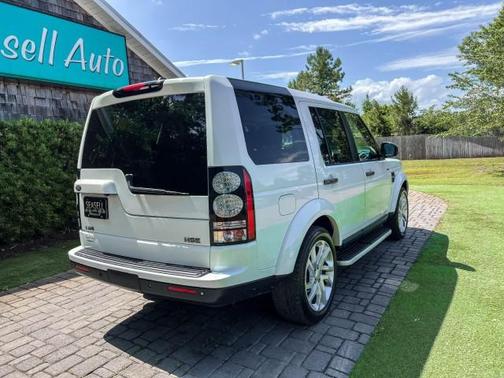 Fuji White 2016 Land Rover LR4 Base