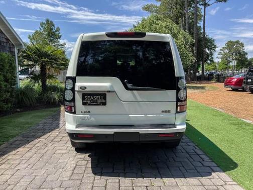 Fuji White 2016 Land Rover LR4 Base