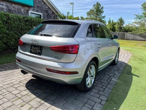 Cuvee Silver Metallic 2016 Audi Q3 2.0T Premium Plus