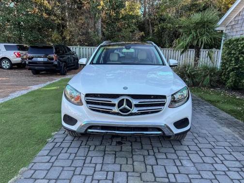 2016 Mercedes-Benz GLC 300 Base