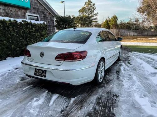 2016 Volkswagen CC 2.0T R-Line