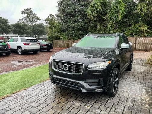 2017 Volvo XC90 T6 R-Design