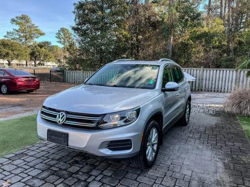 2017 Volkswagen Tiguan 2.0T Wolfsburg Edition