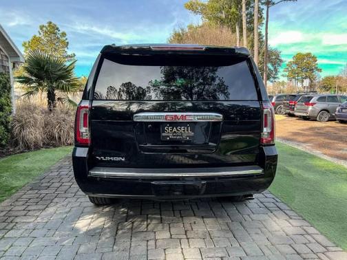 2016 GMC Yukon Denali