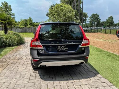 2015 Volvo XC70 T6