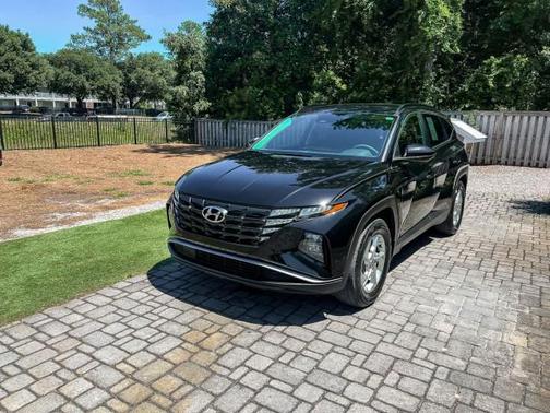 Black Pearl 2024 Hyundai TUCSON SEL