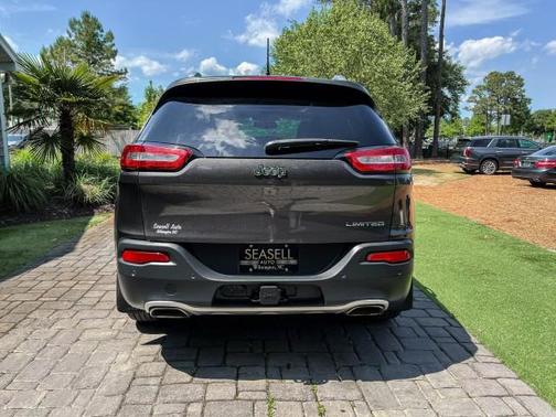 Granite Crystal Metallic Clearcoat 2018 Jeep Cherokee Limited