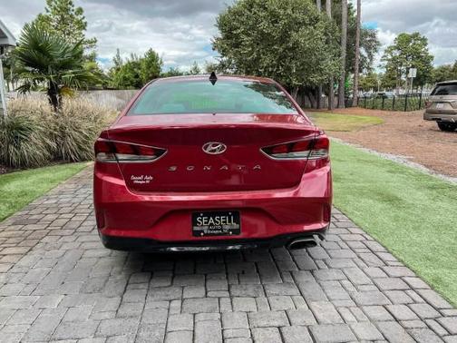 2018 Hyundai SONATA SEL