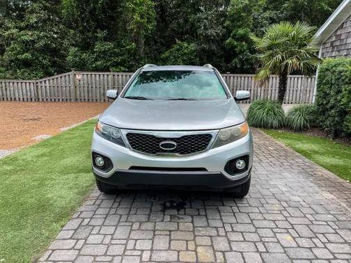 Bright Silver 2011 Kia Sorento LX