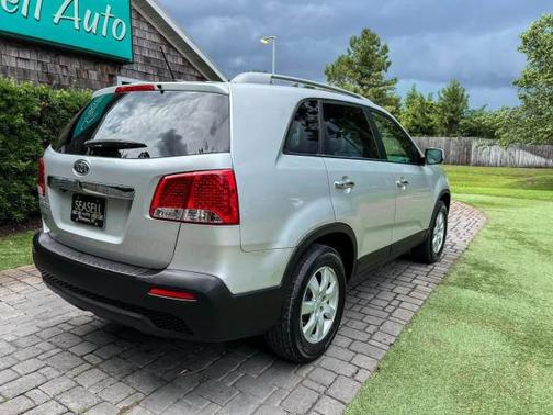 Bright Silver 2011 Kia Sorento LX