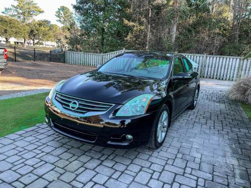 2011 Nissan Altima 3.5 SR