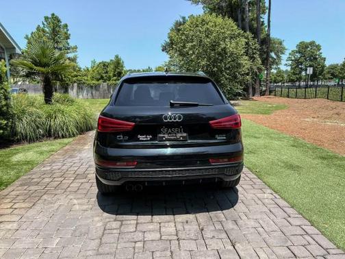 2017 Audi Q3 2.0T Prestige