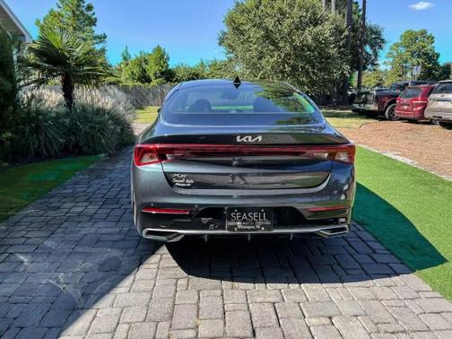 2022 Kia K5 EX