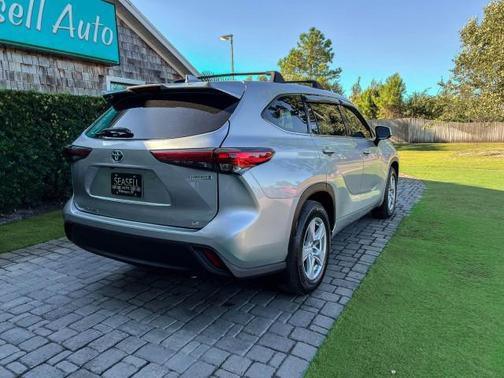 2020 Toyota Highlander Hybrid LE