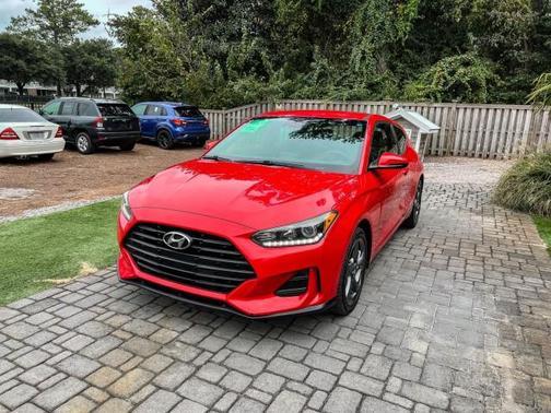 2019 Hyundai Veloster 2