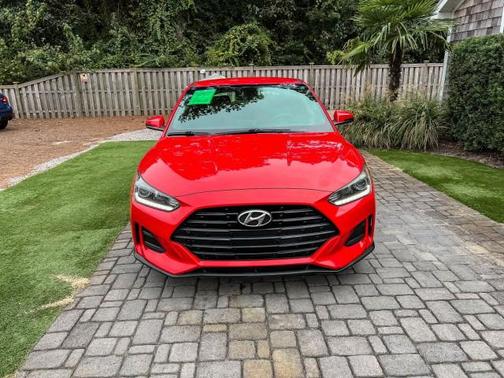 2019 Hyundai Veloster 2