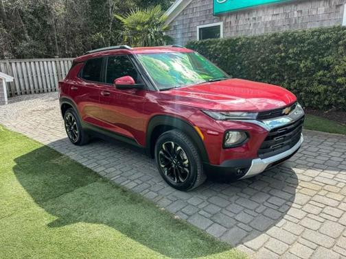 Scarlet Red Metallic 2021 Chevrolet Trailblazer LT