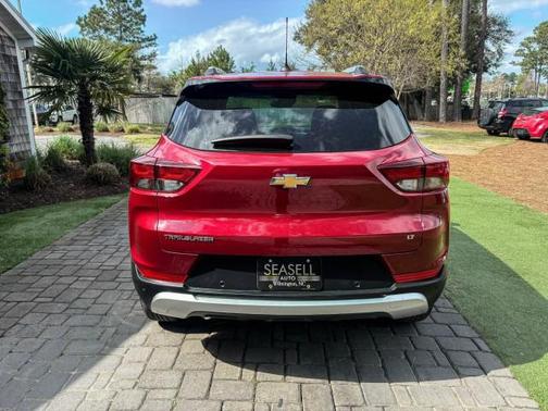 Scarlet Red Metallic 2021 Chevrolet Trailblazer LT