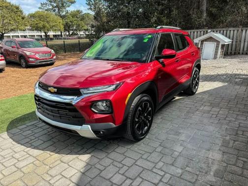 Scarlet Red Metallic 2021 Chevrolet Trailblazer LT