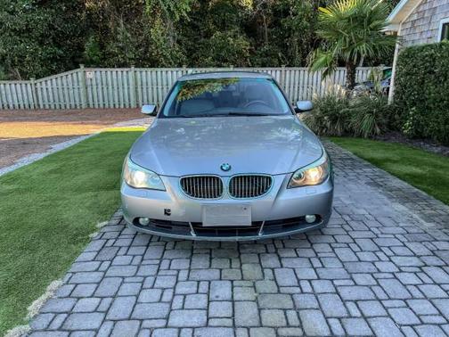 2007 BMW 525 525i
