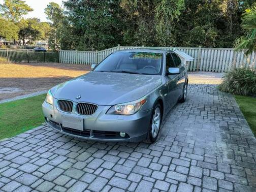 2007 BMW 525 525i