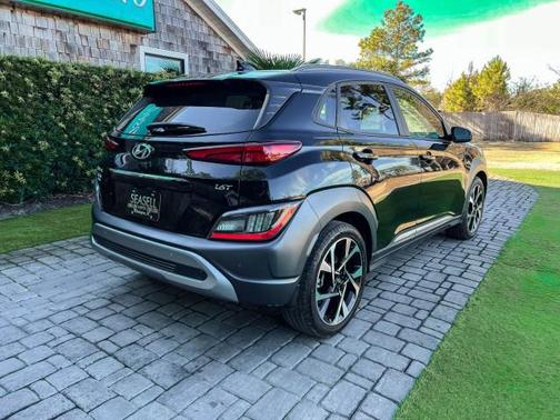 2022 Hyundai KONA Limited