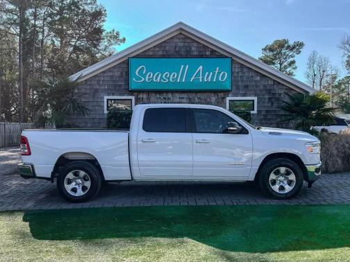 Bright White Clearcoat 2022 RAM 1500 Big Horn/Lone Star Truck