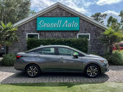 Gun Metallic 2021 Nissan Versa 1.6 SV