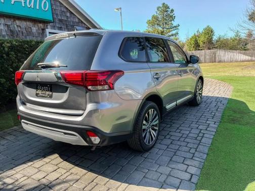 2019 Mitsubishi Outlander SE
