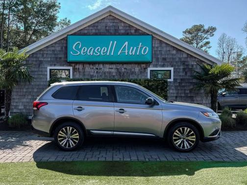 2019 Mitsubishi Outlander SE