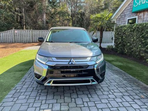 2019 Mitsubishi Outlander SE