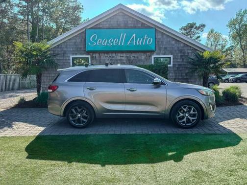 Titanium Silver 2017 Kia Sorento SX