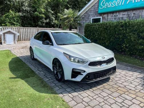 Snow White Pearl 2021 Kia Forte GT-Line