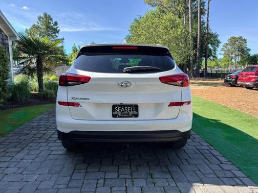 Winter White 2020 Hyundai TUCSON Value