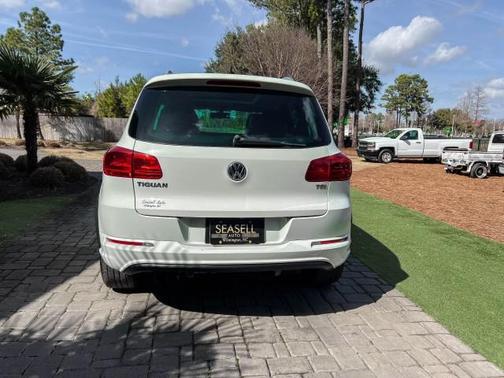 2017 Volkswagen Tiguan 2.0T Sport